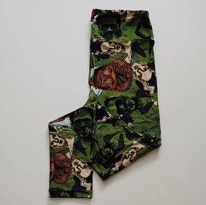 LuLaRoe OS Halloween Horror Movie Leggings (NWT)